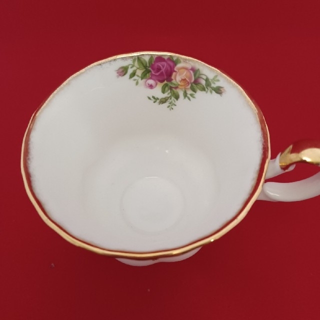 ROYAL ALBERT(ロイヤルアルバート)のカップ&ソーサー インテリア/住まい/日用品のキッチン/食器(グラス/カップ)の商品写真