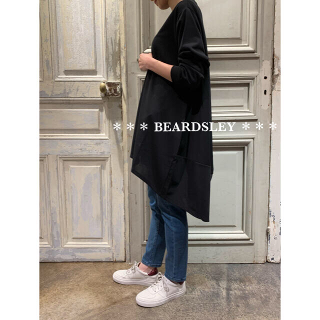 新品18700円 ビアズリー BEARDSLEY 後ろコクーンチュニックワンピ