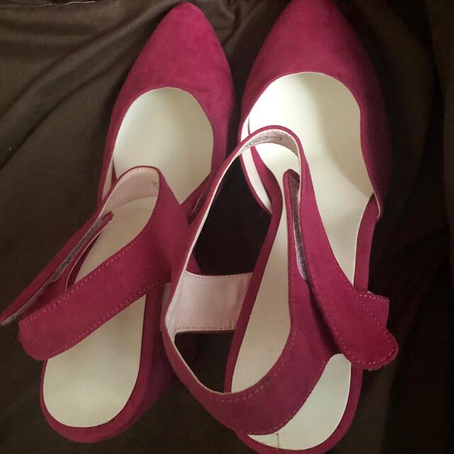 ピンク　靴　パンプス　サンダル　 レディースの靴/シューズ(ハイヒール/パンプス)の商品写真