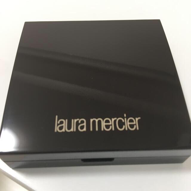 laura mercier(ローラメルシエ)のローラメルシエ　ブラッシュカラーインフュージョン　06チャイ コスメ/美容のベースメイク/化粧品(チーク)の商品写真