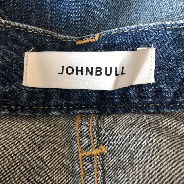 JOHNBULL(ジョンブル)の未使用 ジョンブル 日本製 サイドパッチジーンズ Mサイズ デニム ジーパン レディースのパンツ(デニム/ジーンズ)の商品写真