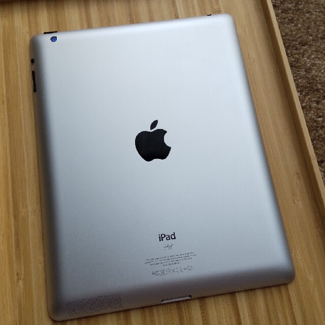 iPad 3世代　64GB Wi-Fiモデル 2