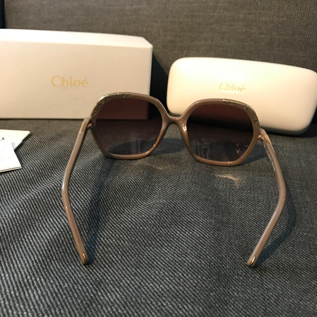 Chloe(クロエ)のクロエ サングラス ミルクティー ベージュ 正規購入品 これからの時期必需品❗️ レディースのファッション小物(サングラス/メガネ)の商品写真