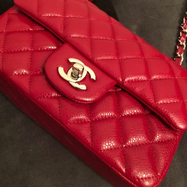 CHANEL(シャネル)の稀少CHANEL❤️ミニマトラッセ❤️赤レッド レディースのバッグ(ショルダーバッグ)の商品写真