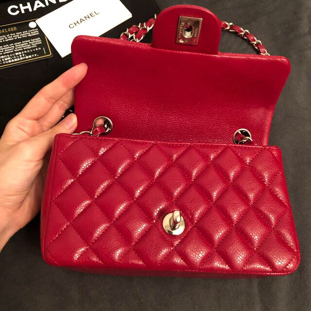 CHANEL(シャネル)の稀少CHANEL❤️ミニマトラッセ❤️赤レッド レディースのバッグ(ショルダーバッグ)の商品写真