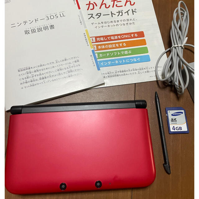 任天堂(ニンテンドウ)のNintendo3dsLL レッド×ブラック エンタメ/ホビーのゲームソフト/ゲーム機本体(家庭用ゲーム機本体)の商品写真