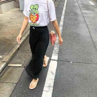 ビューティアンドユースユナイテッドアローズ(BEAUTY&YOUTH UNITED ARROWS)のマチュピチュ　KIN　シルクスカート　キン(ロングスカート)