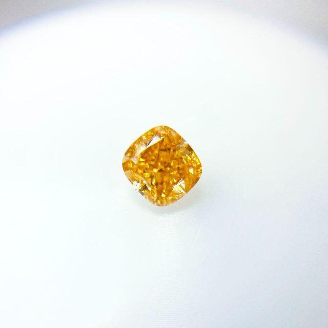 FANCY VIVID YELLOW ORANGE 0.55ct X 4