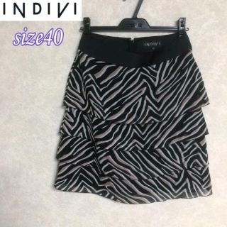 インディヴィ(INDIVI)のsize40◆匿名配送☆INDIVI◆ティアードひざ丈スカート 総柄 オシャレ(ひざ丈スカート)