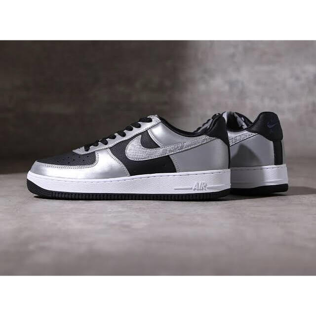 NIKE AIR FORCE 1 B SILVER SNAKE LOW 黒蛇