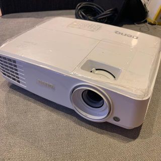 【極美品】BenQ MW529プロジェクター16:9対応(プロジェクター)