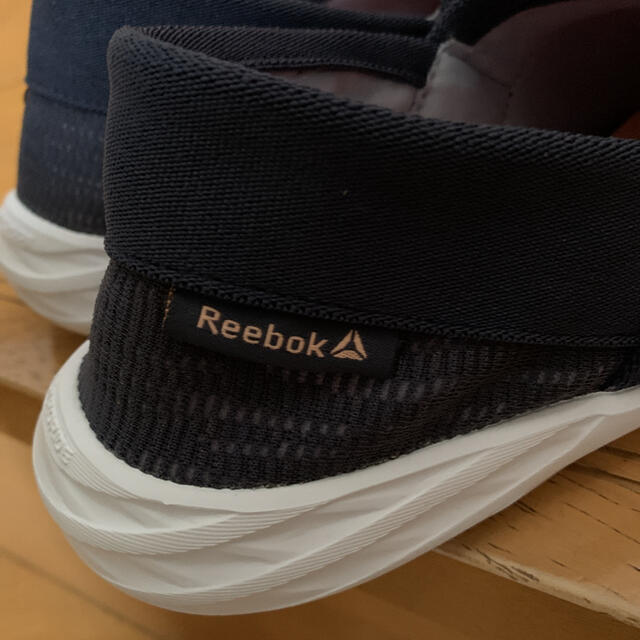 Reebok(リーボック)のReebok ASTRORIDE スリッポン 24  ネイビー レディースの靴/シューズ(スリッポン/モカシン)の商品写真