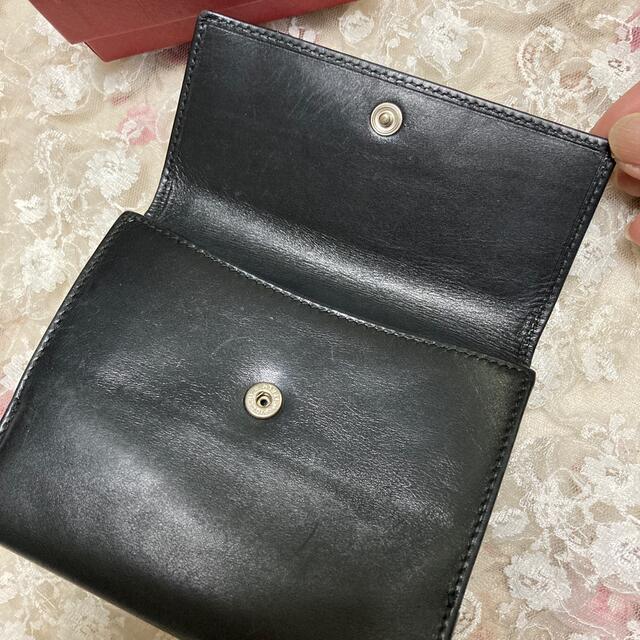 Salvatore Ferragamo(サルヴァトーレフェラガモ)の専用　フェラガモ　ブラック　折財布 レディースのファッション小物(財布)の商品写真