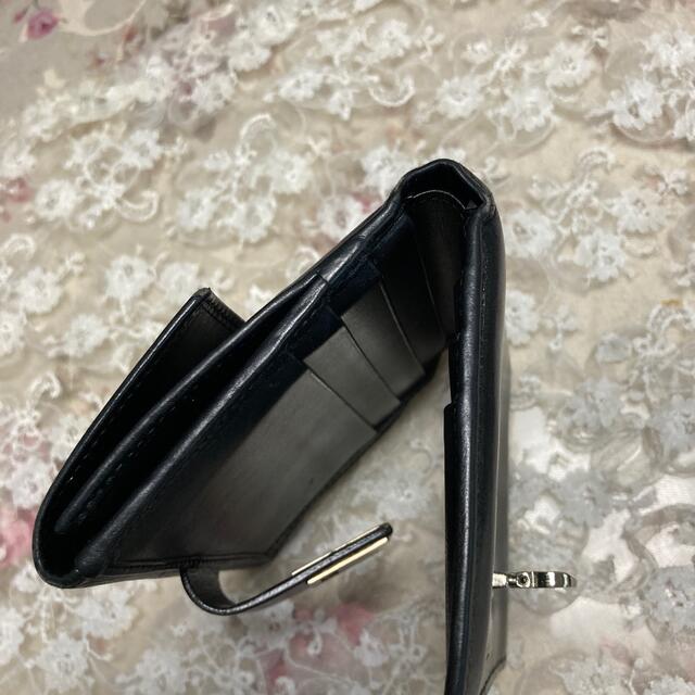 Salvatore Ferragamo(サルヴァトーレフェラガモ)の専用　フェラガモ　ブラック　折財布 レディースのファッション小物(財布)の商品写真