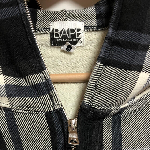 A BATHING APE(アベイシングエイプ)のBAPE チェックパーカー メンズのトップス(パーカー)の商品写真