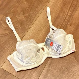 トリンプ(Triumph)の♡Trinmph♡トリンプ♡ブラジャー♡ホワイトB70♡(ブラ)