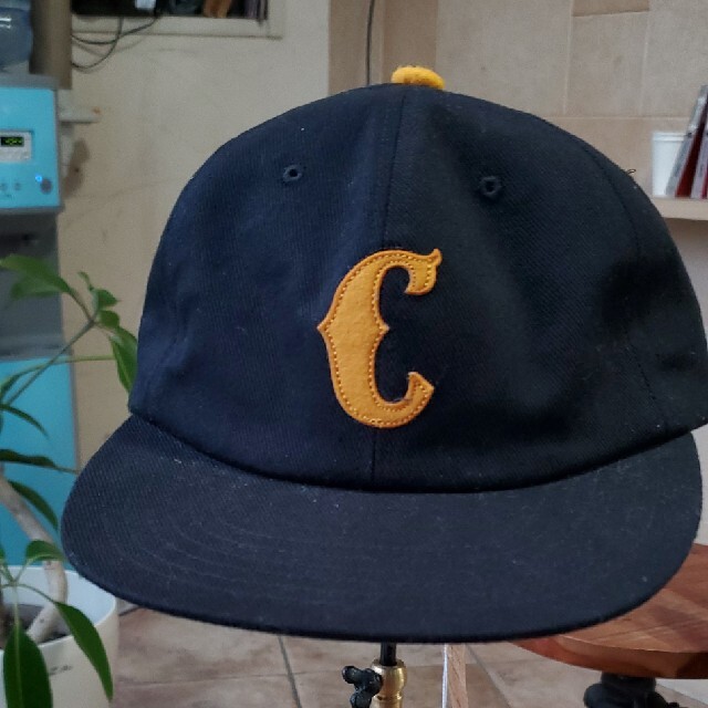 CALEE(キャリー)のCALEE Twill wappen base ball cap メンズの帽子(キャップ)の商品写真