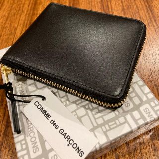 コムデギャルソン(COMME des GARCONS)のCOMME DES GARCONS 財布 ラウンドファスナー二つ折り財布(折り財布)