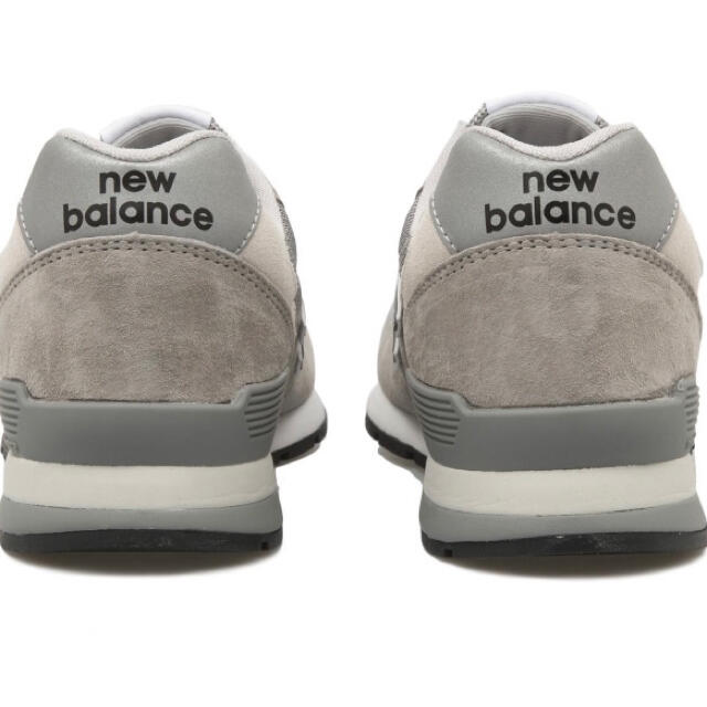 New Balance(ニューバランス)の【新品⭐️】大人気のグレー‼️new balance スニーカー　CM996  メンズの靴/シューズ(スニーカー)の商品写真