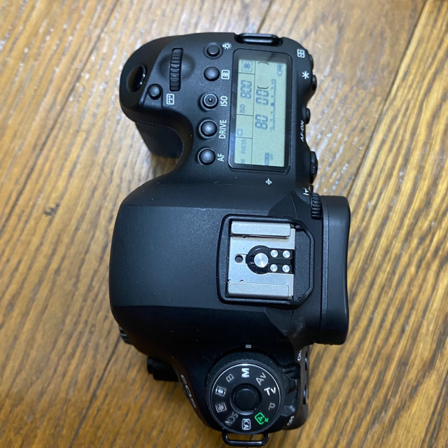 Canon EOS 6D MARK2 ボディ　24-70ズームレンズ付き