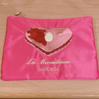 レメルヴェイユーズラデュレ(Les Merveilleuses LADUREE)のラデュレ　イスパハン　シルクサテンポーチ　限定(ポーチ)