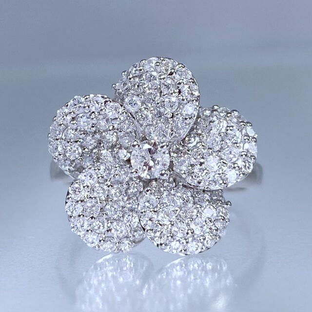 k18WG 天然 ダイヤ 1.10ct 花 モチーフ リング レディースのアクセサリー(リング(指輪))の商品写真