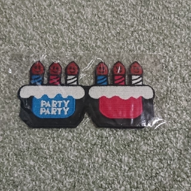 PARTYPARTY(パーティーパーティー)のPARTY PARTY★ワッペン付きおばけTシャツ★120 キッズ/ベビー/マタニティのキッズ服男の子用(90cm~)(Tシャツ/カットソー)の商品写真