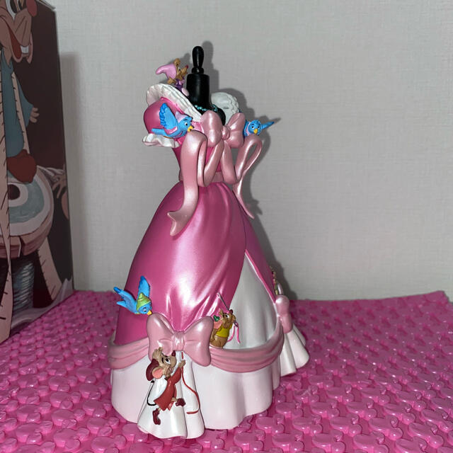 Disney - シンデレラ ピンクドレス フィギュアの通販 by Rinco's Disney - シンデレラ ピンクドレス フィギュアの通販 by Rinco's