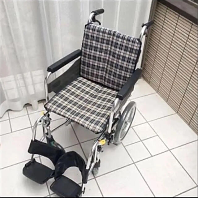 ♿️介助式 自立リハビリ訓練に最適 とても使いやすく便利な多機能タイプ 車椅子 その他のその他(その他)の商品写真