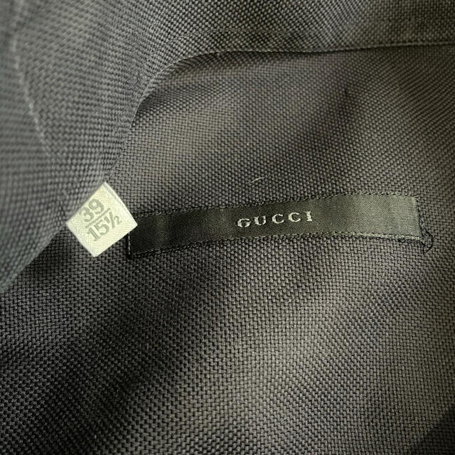 Gucci(グッチ)の値下げ　Gucci シャツ　メンズ　グレー　黒セット メンズのトップス(シャツ)の商品写真