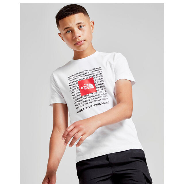 THE NORTH FACE(ザノースフェイス)のひまわり様　専用　ノースフェイス　ジュニア　リピートロゴ　Tシャツ　白　 160 キッズ/ベビー/マタニティのキッズ服男の子用(90cm~)(Tシャツ/カットソー)の商品写真