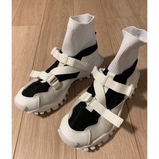 ハイク(HYKE)のadidas by HYKE アディダス バイ ハイク SEEULATER HI(スニーカー)