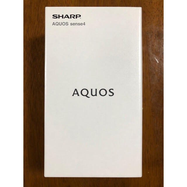 AQUOS(アクオス)のSHARP AQUOS sense4  シルバー　未使用 スマホ/家電/カメラのスマートフォン/携帯電話(スマートフォン本体)の商品写真