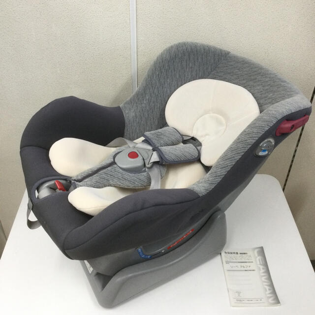 リーマン 軽量&簡単取付 新生児対応 チャイルドシート