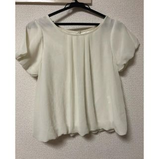 ページボーイ(PAGEBOY)のトップス カットソー ブラウス　オフホワイト(カットソー(半袖/袖なし))