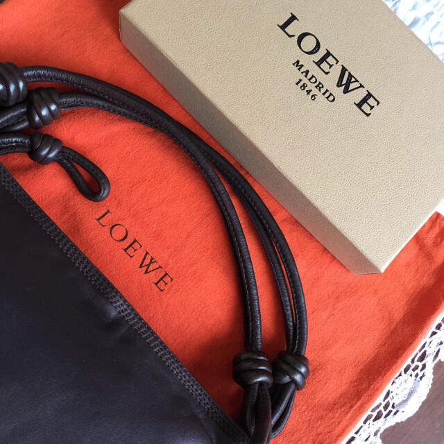 LOEWE(ロエベ)のLOEWEロエベこげ茶ナッパレザーバッグ レディースのバッグ(ハンドバッグ)の商品写真