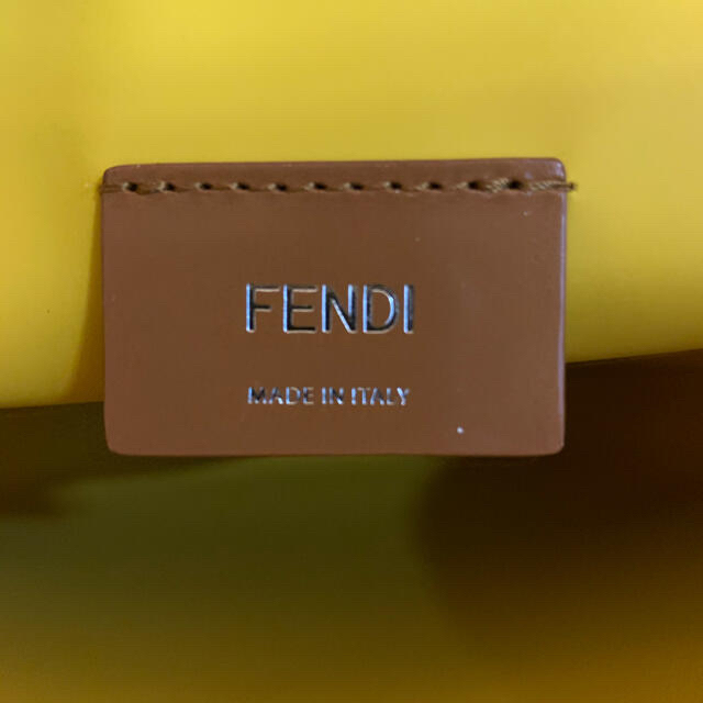 FENDI(フェンディ)のFENDI フェンディ メッセンジャーバッグ 7VA470 ショルダーバッグ メンズのバッグ(メッセンジャーバッグ)の商品写真