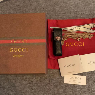 グッチ(Gucci)のgucci ｸﾞｯﾁ ﾘｯﾌﾟｽﾃｨｯｸﾈｯｸﾚｽ ｹｰｽ 新品未使用(ネックレス)