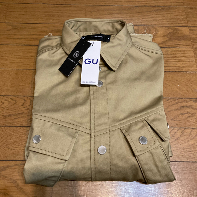 GU(ジーユー)のGU UNDERCOVER ミリタリージャケット M メンズのジャケット/アウター(ミリタリージャケット)の商品写真