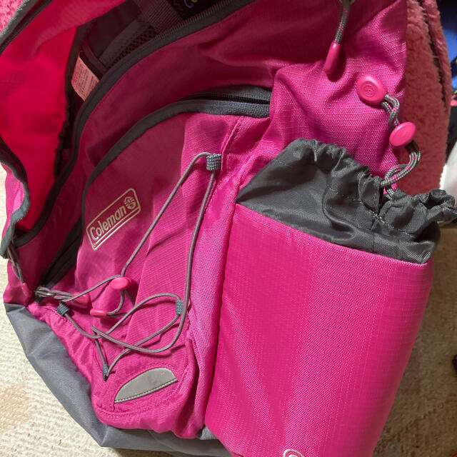 Coleman(コールマン)の★ゆかママ専用　コールマン大容量肩掛けバッグ　鮮やか色 レディースのバッグ(ショルダーバッグ)の商品写真