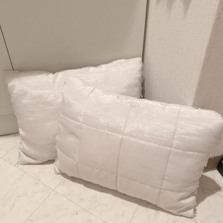 ローラアシュレイ クッションカバーの通販 100点以上 | LAURA ASHLEYの