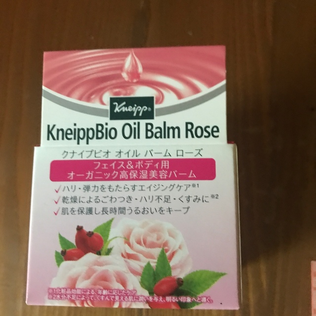 Kneipp(クナイプ)のクナイプビオ　オイルバームローズ　新品 コスメ/美容のボディケア(ボディオイル)の商品写真