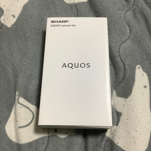 AQUOS sense4 lite