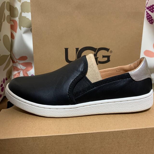 UGG(アグ)のshin-2325-様専用UGG アグ キャス レザー CAS 1019108  レディースの靴/シューズ(スリッポン/モカシン)の商品写真