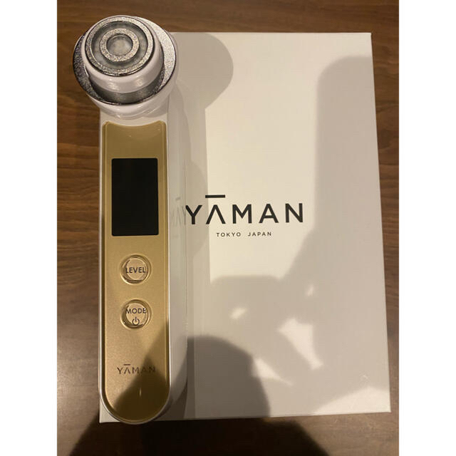 YA-MAN(ヤーマン)の美品 ヤーマン 美顔器　RF(ラジオ波) フォトプラス EX 公式通販限定モデル スマホ/家電/カメラの美容/健康(フェイスケア/美顔器)の商品写真
