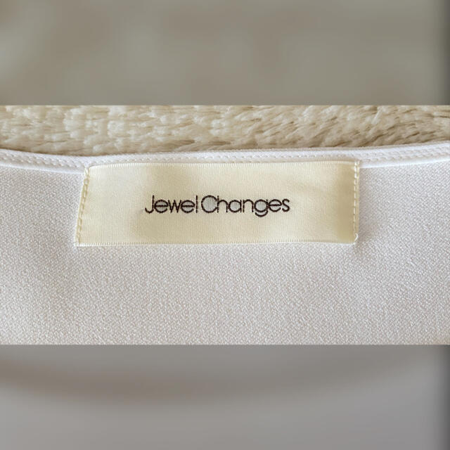 Jewel Changes(ジュエルチェンジズ)の最終価格✦︎新品未使用❤︎ジュエルチェンジズ❤︎ボンディングプルオーバー レディースのトップス(シャツ/ブラウス(長袖/七分))の商品写真