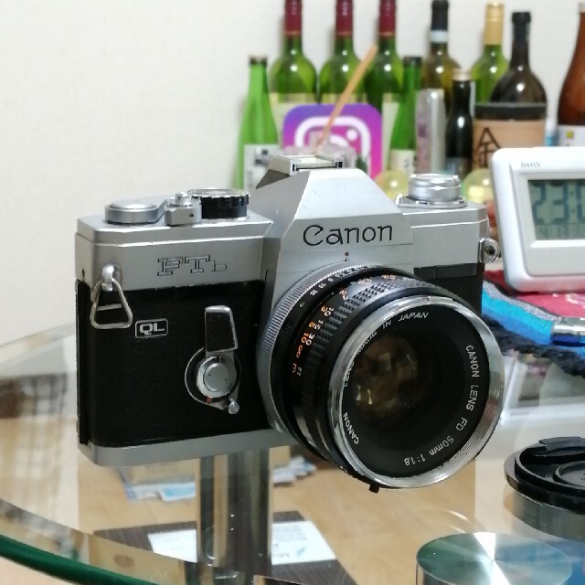 Canon(キヤノン)の♦CANON  FTb♦古いカメラ♦ スマホ/家電/カメラのカメラ(フィルムカメラ)の商品写真