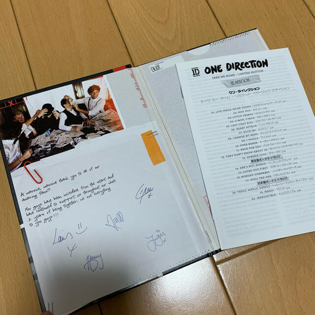 ONE DIRECTION -YEAR BOOK- エンタメ/ホビーのCD(ポップス/ロック(洋楽))の商品写真