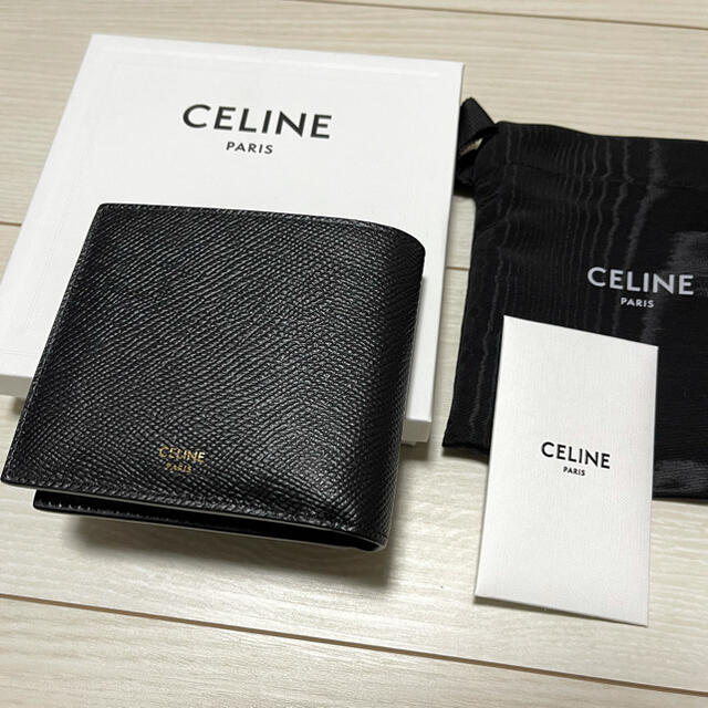 【極美品】CELINE セリーヌ　二つ折り　財布　黒 | フリマアプリ ラクマ