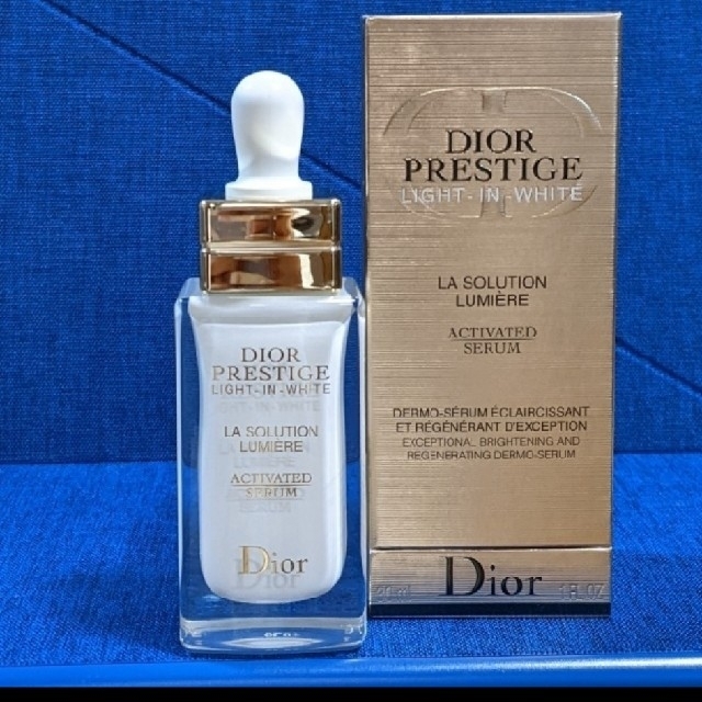 Dior プレステージホワイト ラ ソリューション ルミエール ライトインセラム